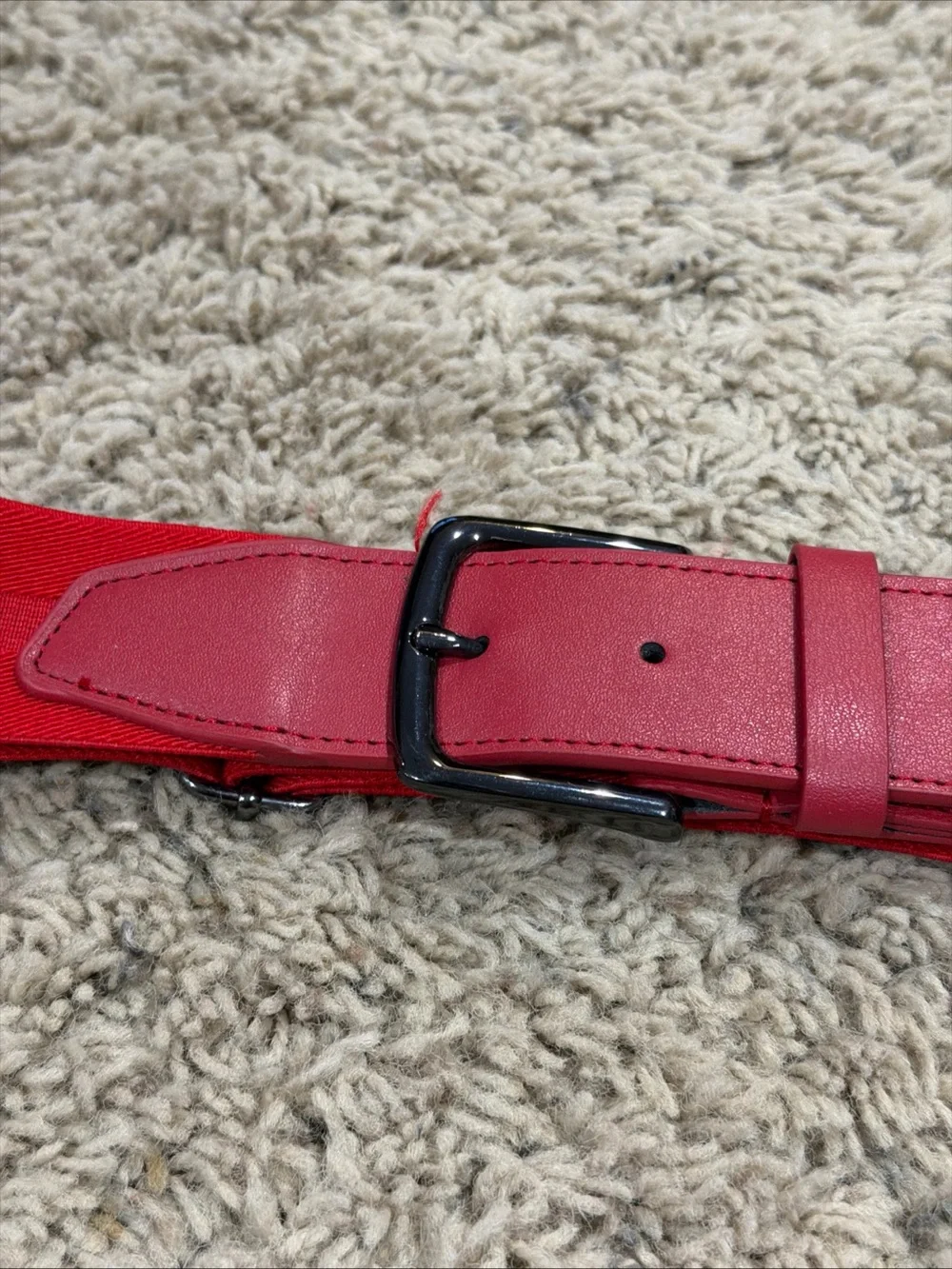 Nike Adjustable Belt Youth Baseball Red Fits Waist Sizes 20” to 34” NEW